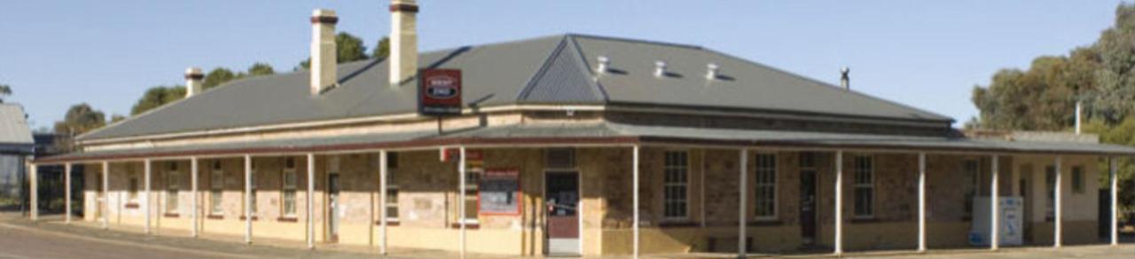 Wirrabara Hotel エクステリア 写真