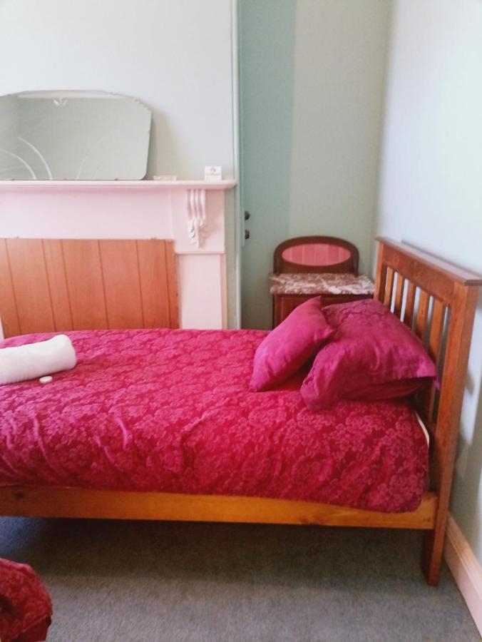 Wirrabara Hotel エクステリア 写真